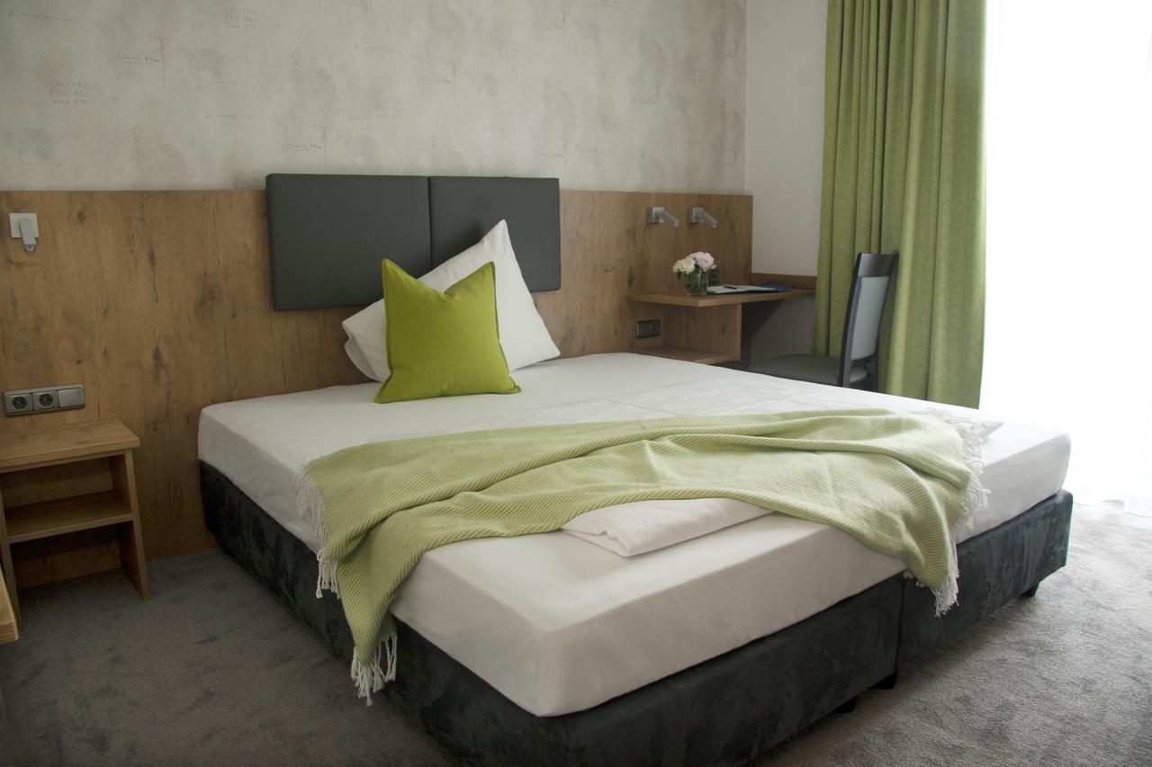 Boardinghouse Landshut Hotel Bagian luar foto